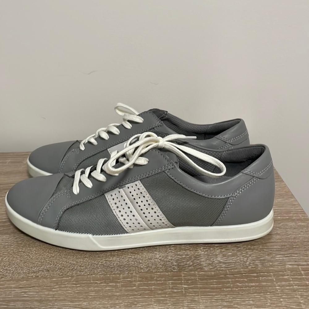 ECCO MENS SHOES